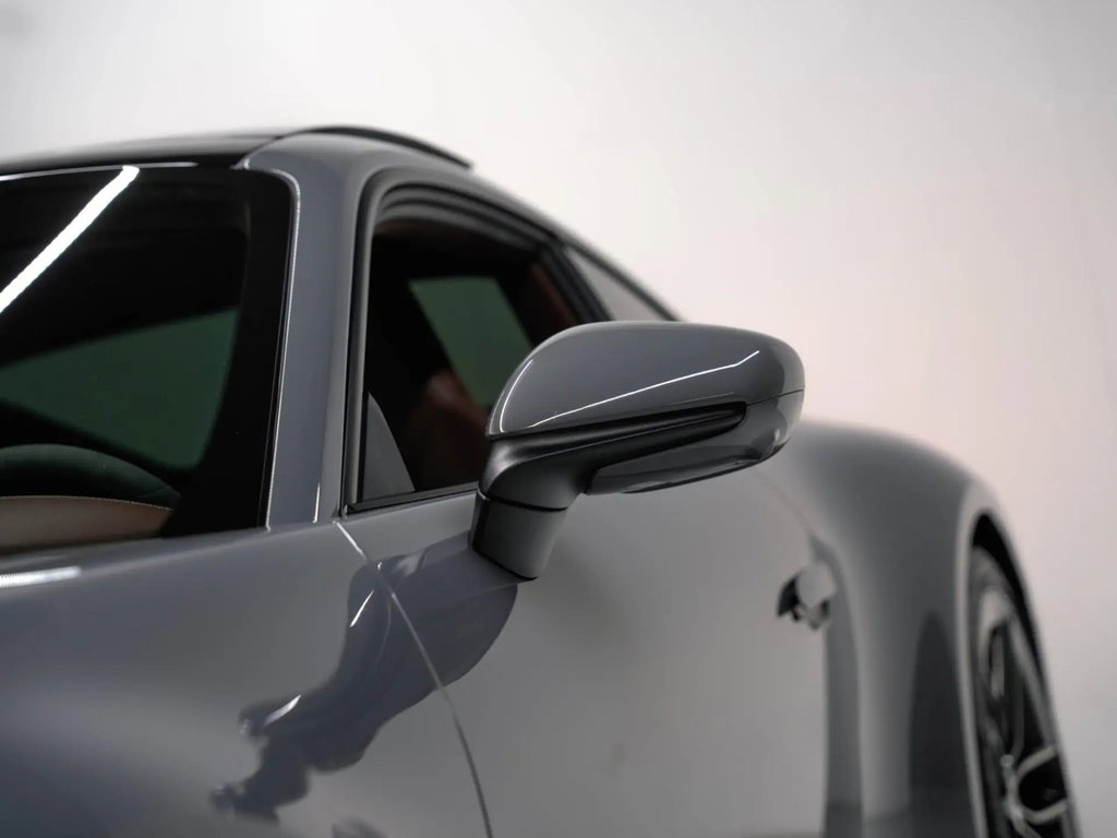 Porsche 992.2 Carrera 4 GTS