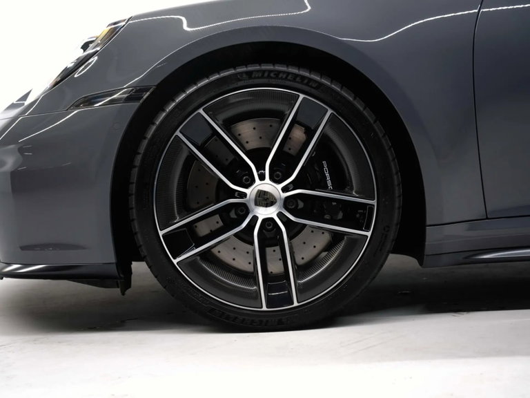 Porsche 992.2 Carrera 4 GTS