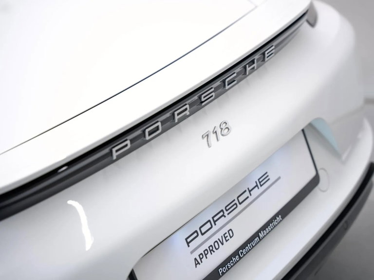 Porsche 718 Boxster