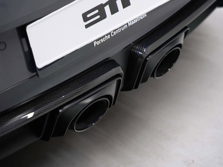 Porsche 992.2 Carrera 4 GTS