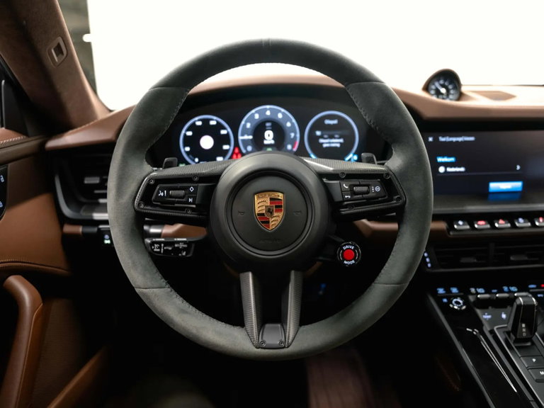 Porsche 992.2 Carrera 4 GTS