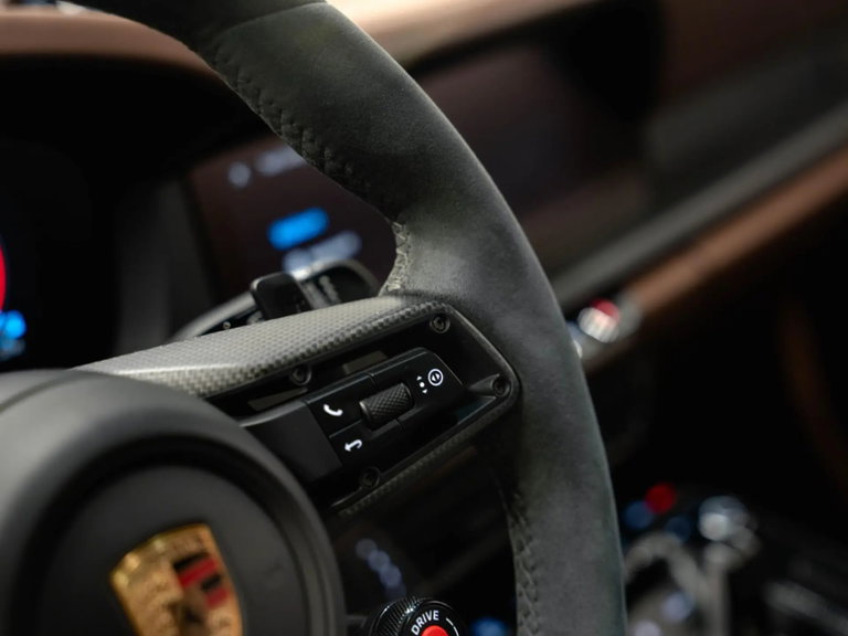 Porsche 992.2 Carrera 4 GTS