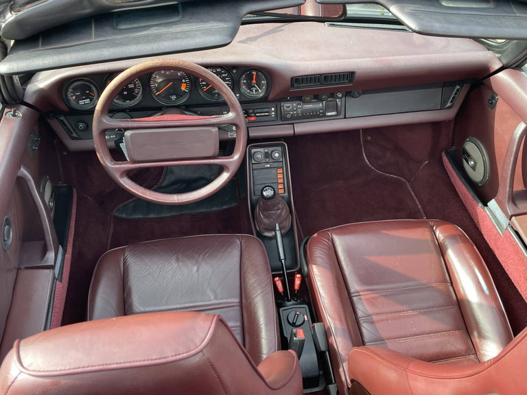 Porsche 911 Carrera 3.2 (US)