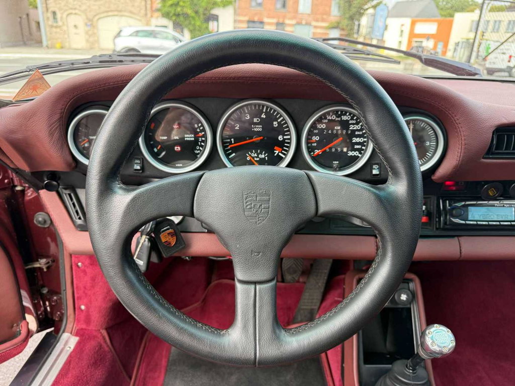 Porsche 911 Turbo 3.3