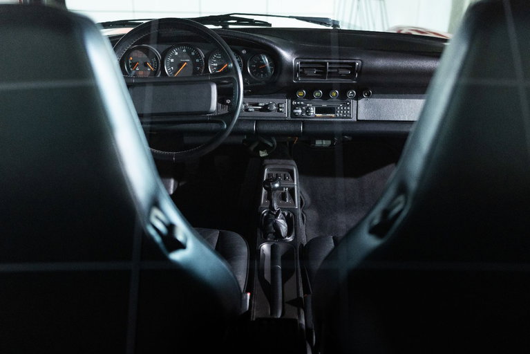 Porsche 964 Carrera 4