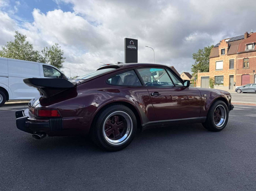 Porsche 911 Turbo 3.3