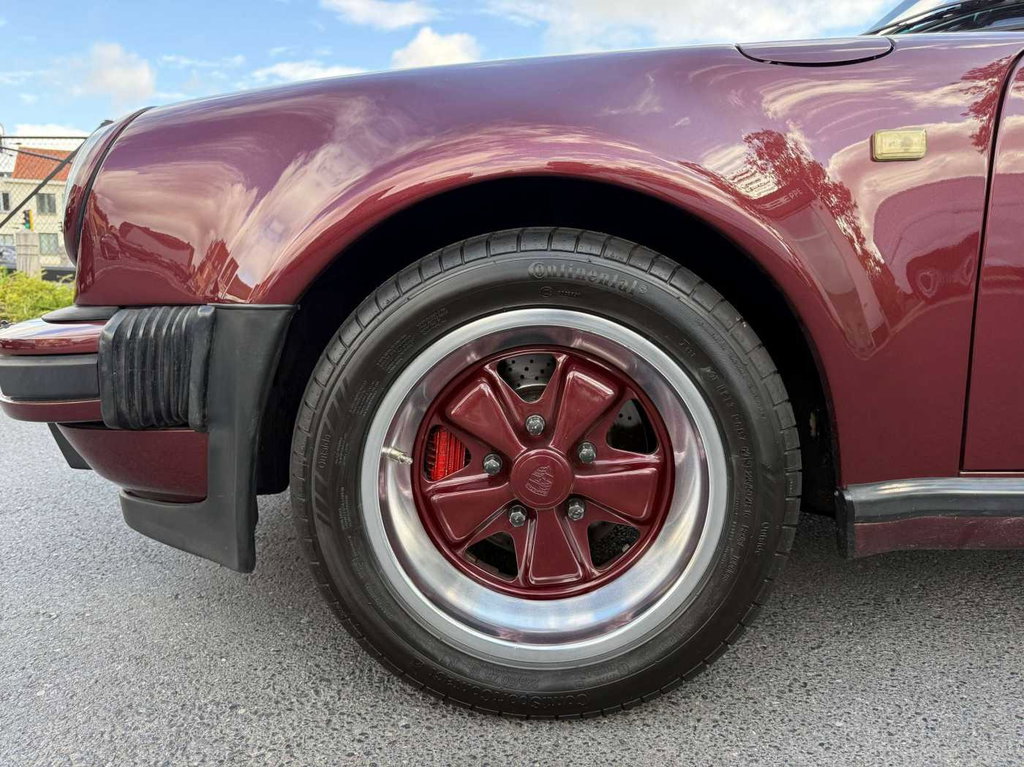 Porsche 911 Turbo 3.3