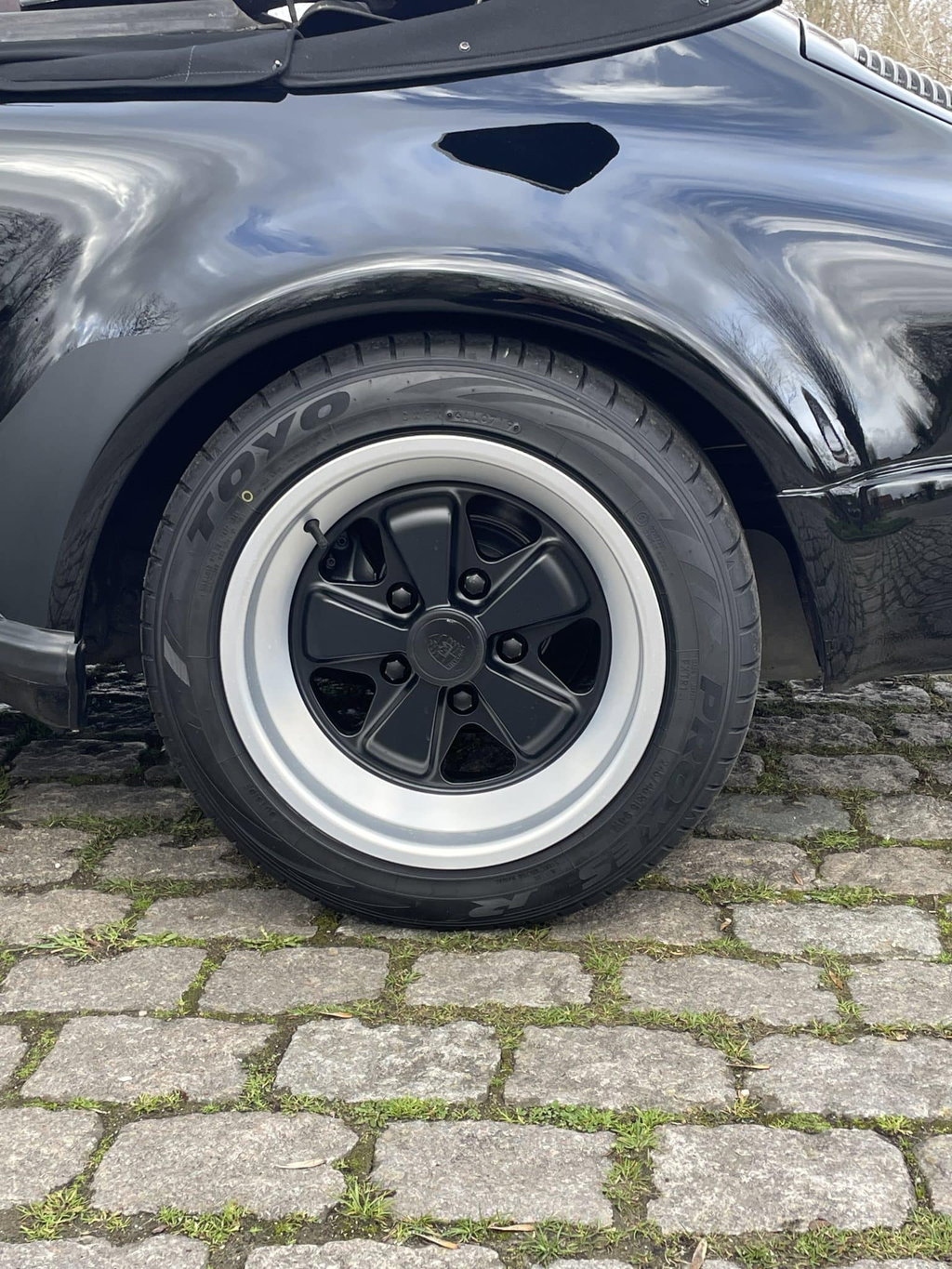 Porsche 911 Carrera 3.2 (US)