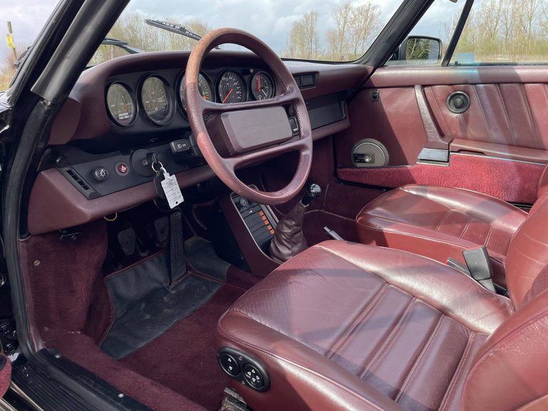 Porsche 911 Carrera 3.2 (US)
