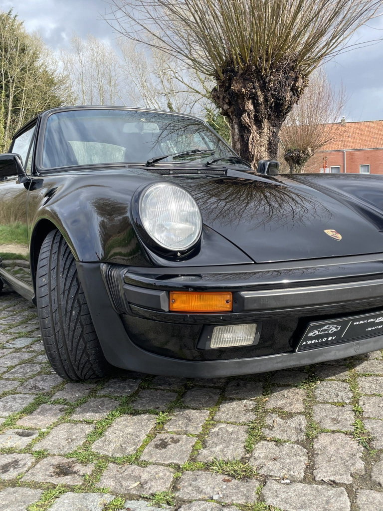 Porsche 911 Carrera 3.2 (US)