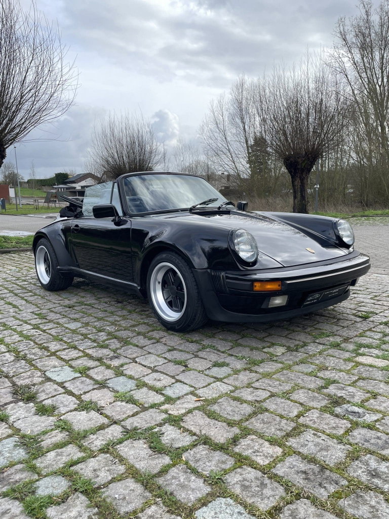Porsche 911 Carrera 3.2 (US)