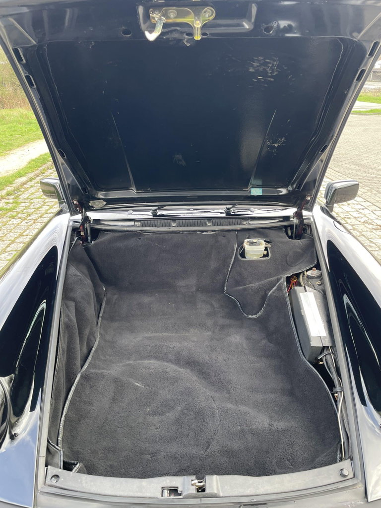 Porsche 911 Carrera 3.2 (US)