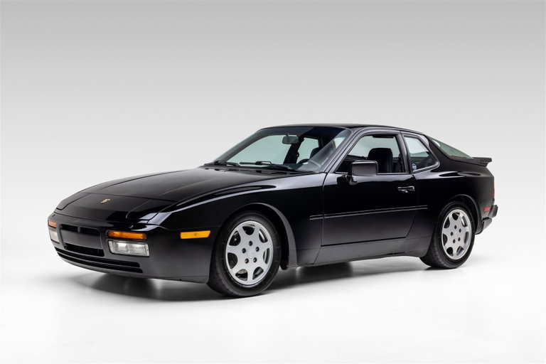 Porsche 944 Turbo S Coupé