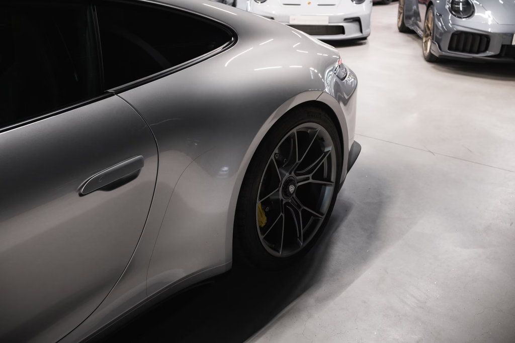 Porsche 992 GT3 Touring