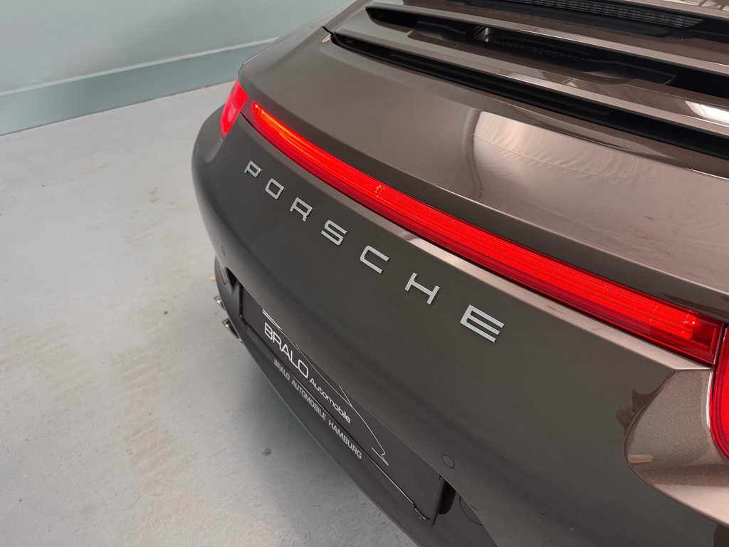 Porsche 991 Carrera 4