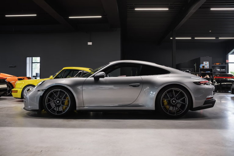 Porsche 992 GT3 Touring