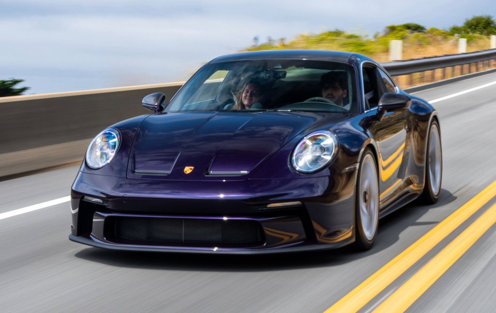 Porsche 992 GT3 Touring