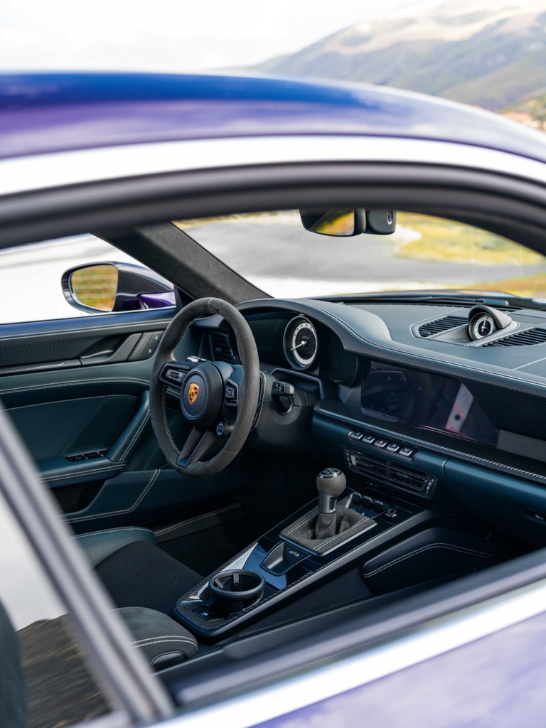 Porsche 992 GT3 Touring