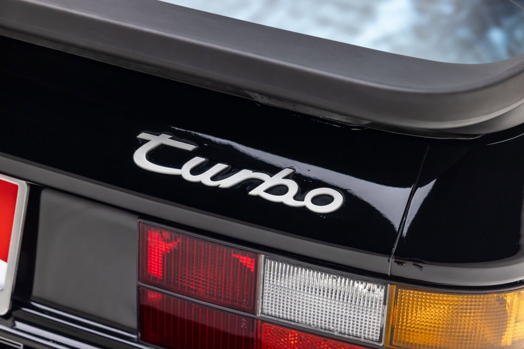Porsche 944 Turbo S Coupé