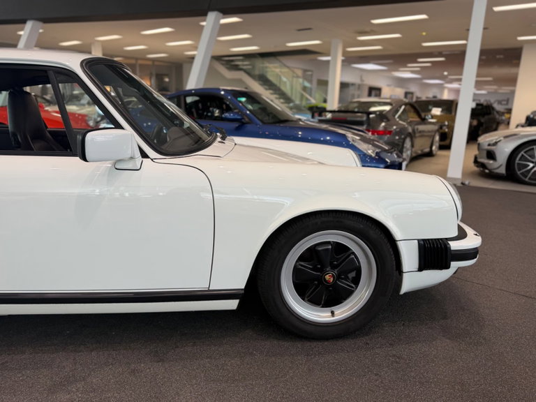 Porsche 911 Carrera 3.2