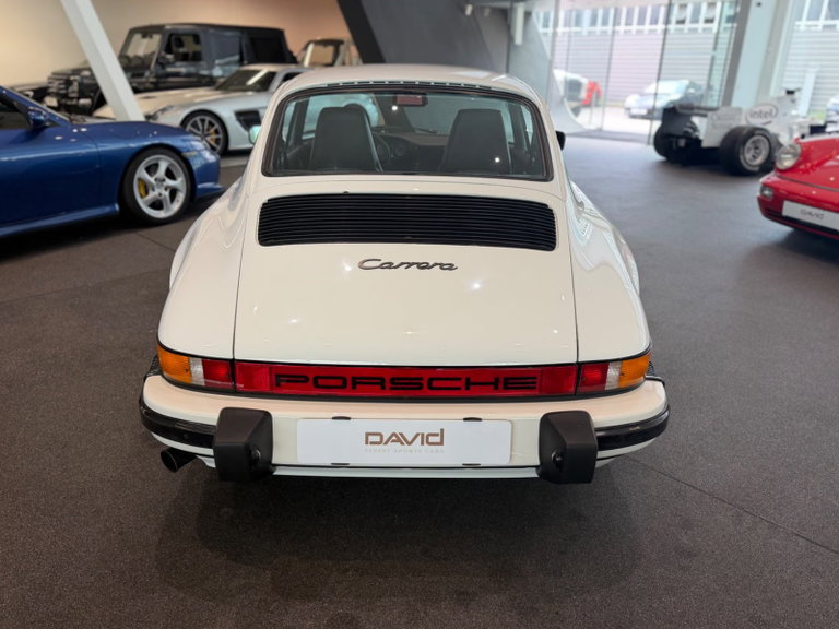 Porsche 911 Carrera 3.2