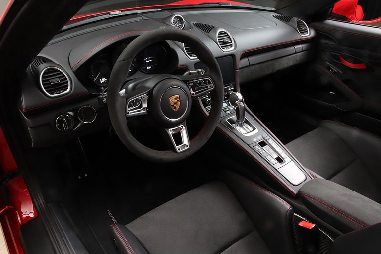 Porsche 718 Spyder