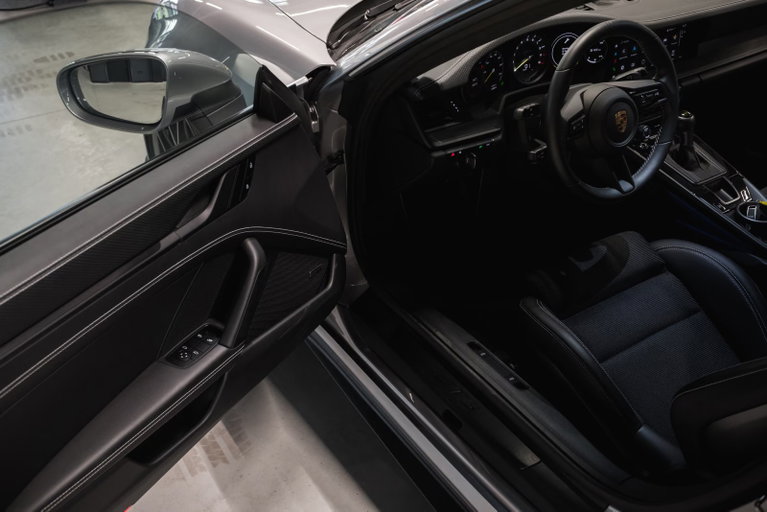 Porsche 992 GT3 Touring