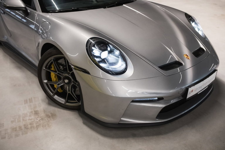 Porsche 992 GT3 Touring