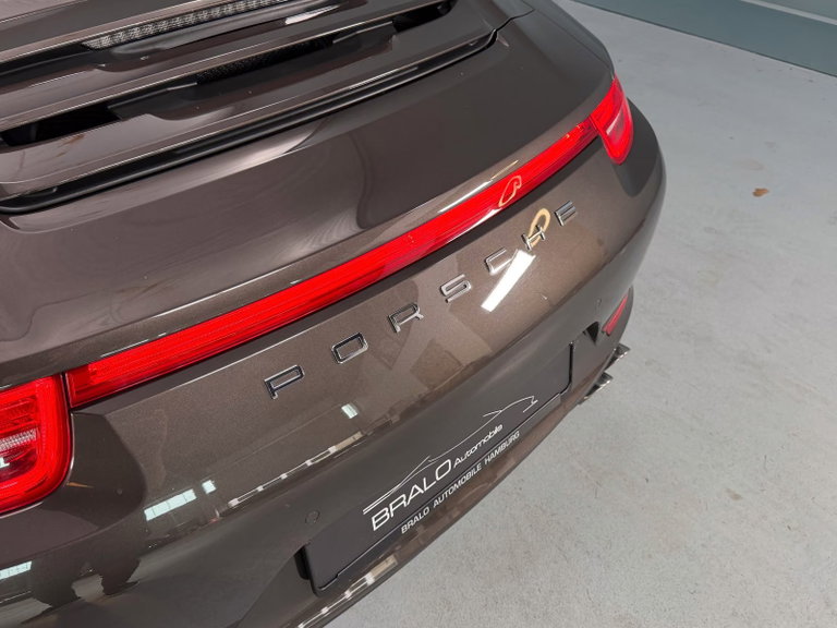 Porsche 991 Carrera 4