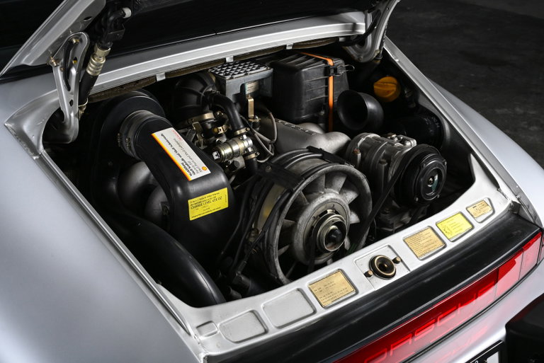 Porsche 911 Carrera 3.2
