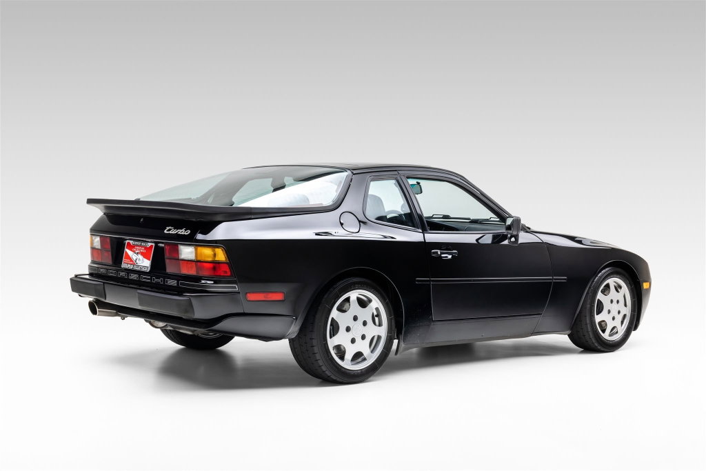 Porsche 944 Turbo S Coupé
