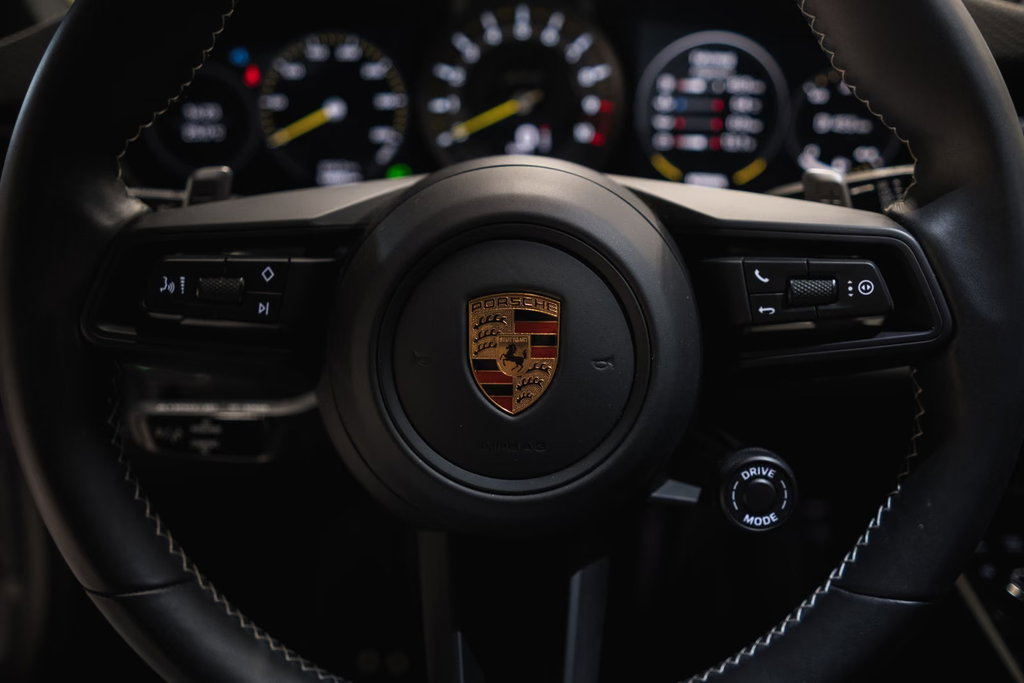 Porsche 992 GT3 Touring