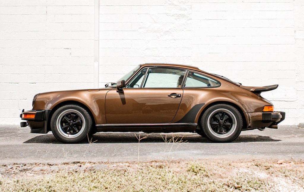 Porsche 911 Turbo 3.0 (US)