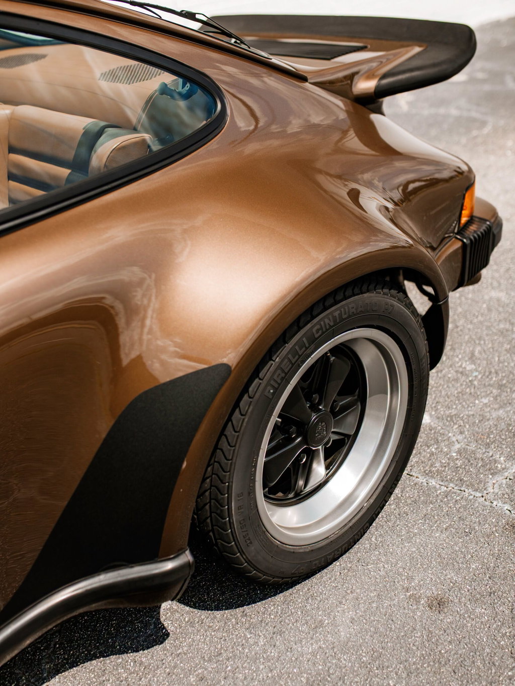 Porsche 911 Turbo 3.0 (US)