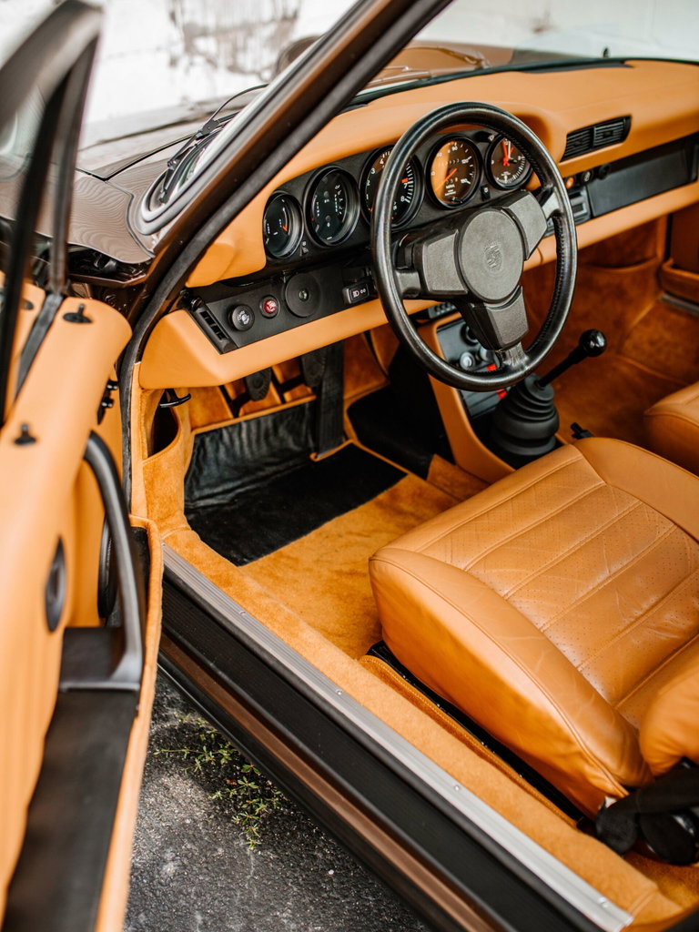 Porsche 911 Turbo 3.0 (US)