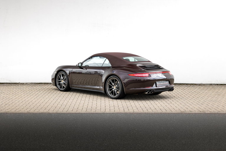 Porsche 991 Carrera 4