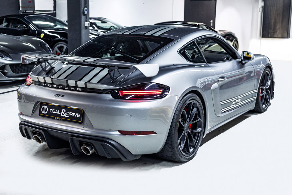 Porsche 718 Cayman GT4