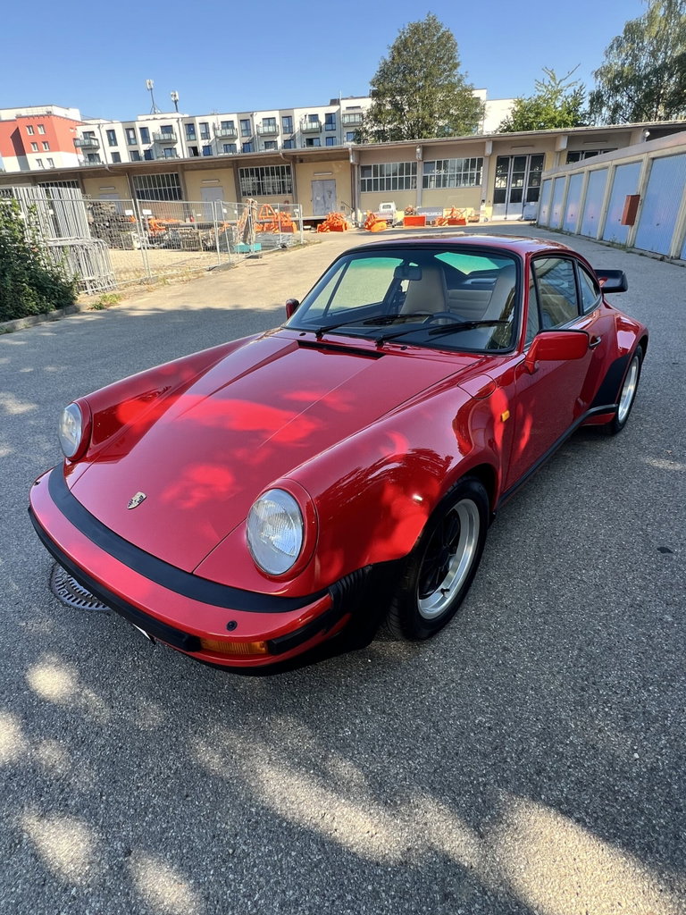 Porsche 911 Turbo 3.3