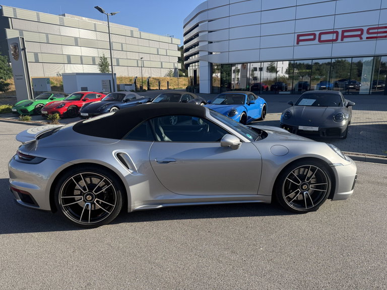 Porsche 992 Turbo