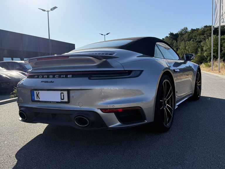Porsche 992 Turbo