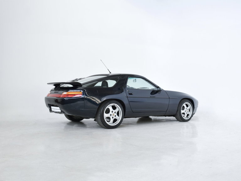 Porsche 928 GTS