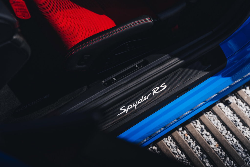 Porsche 718 Spyder RS