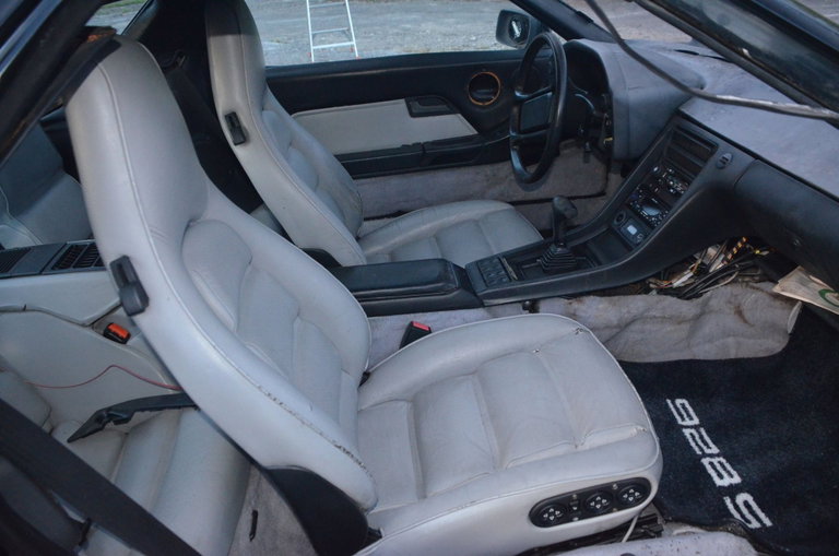 Porsche 928 S4