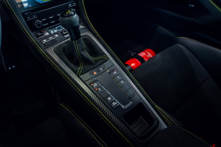 Porsche 718 Cayman GT4 RS