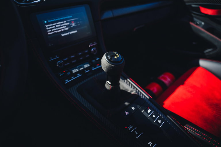 Porsche 718 Spyder RS
