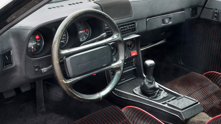 Porsche 924 Carrera GT