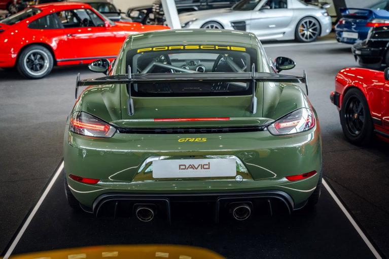 Porsche 718 Cayman GT4 RS