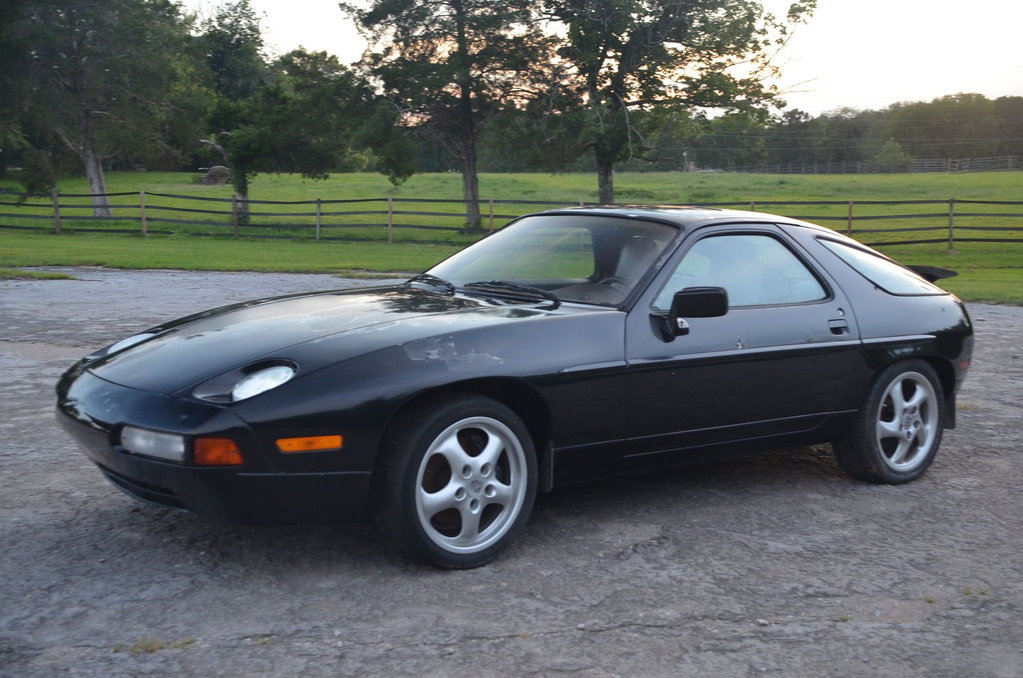 Porsche 928 S4