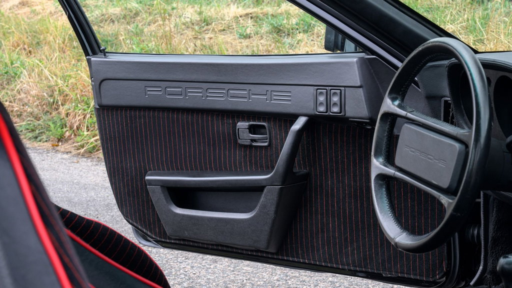 Porsche 924 Carrera GT