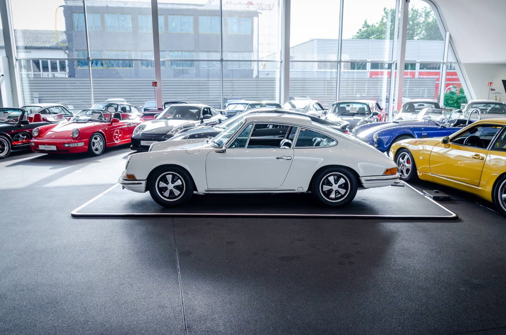Porsche 911 T